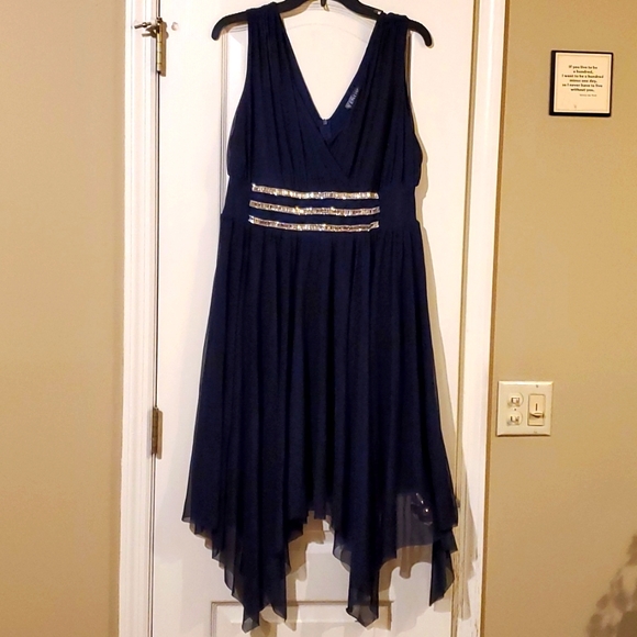 VENUS Dresses & Skirts - Venus embellished dress